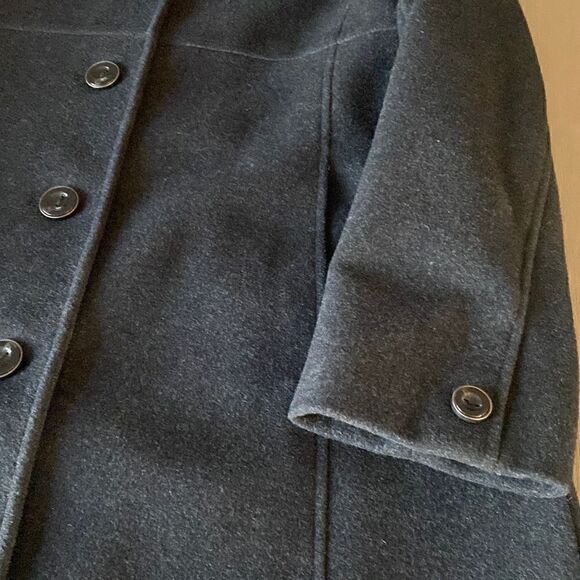 Jones New York Classic Charcoal Gray
Wool Blend Long Coat Women’s Size 12 EUC - Picture 9 of 10